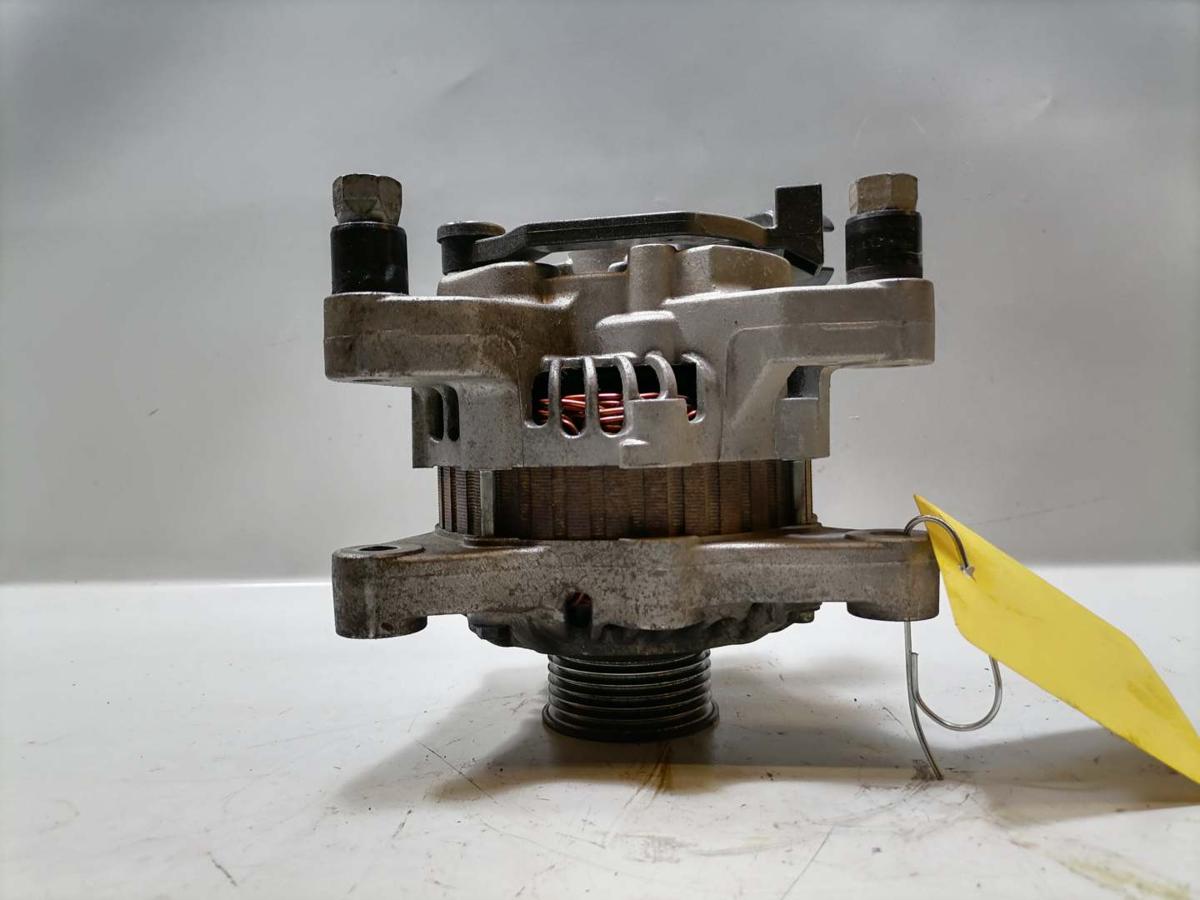 Peugeot 206 original Lichtmaschine Generator 1,4 55KW Bj.2009 Peugeot 206 original Lichtmaschine Generator 1,4 55KW Bj.2009